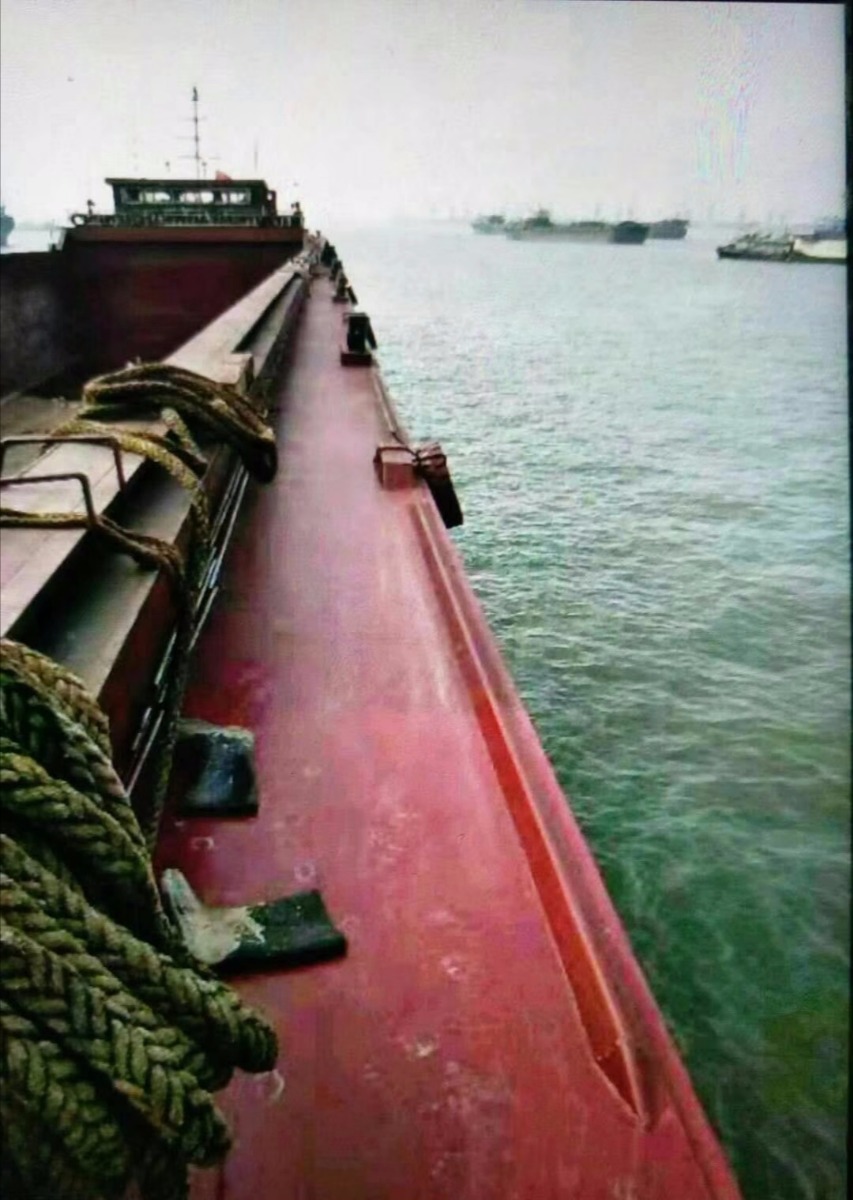  www.udship.com·船舶交易网货船·散货船 南通运维处找船,找货网,船舶寄售,船舶求购发布,开具船舶交易发票二手船舶信息2015年76米3730吨货船货船·散货船找船,找货网,船舶寄售,船舶求购发布,开具船舶交易发票 