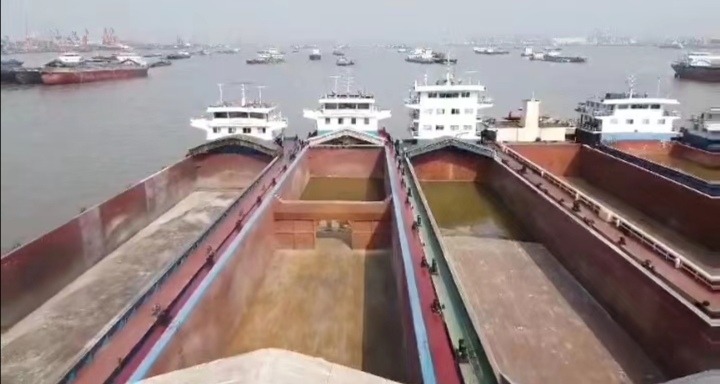  www.udship.com·船舶交易网货船·散货船 南通运维处找船,找货网,船舶寄售,船舶求购发布,开具船舶交易发票二手船舶信息2015年99.8米7016吨川江货船货船·散货船找船,找货网,船舶寄售,船舶求购发布,开具船舶交易发票 
