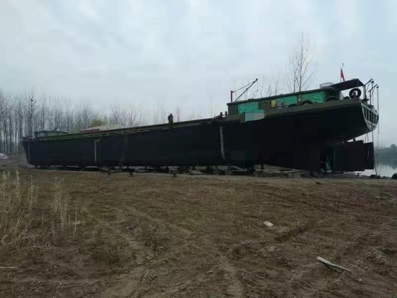  www.udship.com·船舶交易网货船·散货船 南通运维处找船,找货网,船舶寄售,船舶求购发布,开具船舶交易发票二手船舶信息2015年59.8米1835吨货船货船·散货船找船,找货网,船舶寄售,船舶求购发布,开具船舶交易发票 
